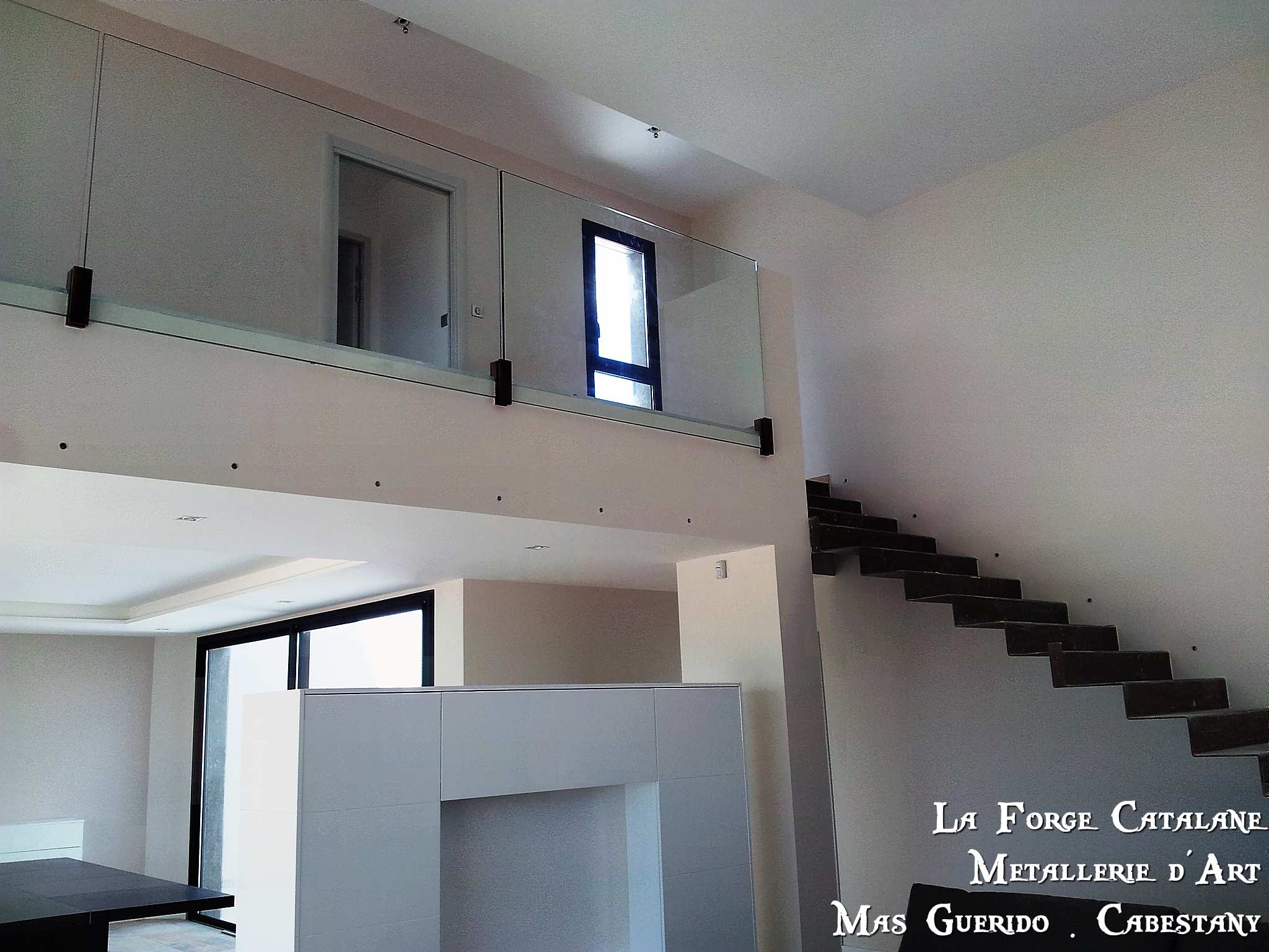 garde corps vitrage complet sans ossature pose anglaise forge catalane.jpg